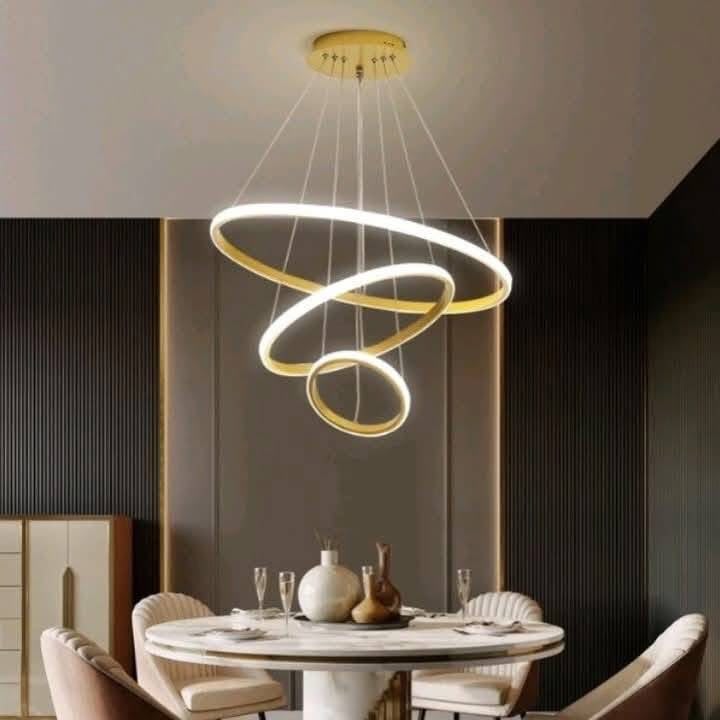 Lustre Gold Pendant